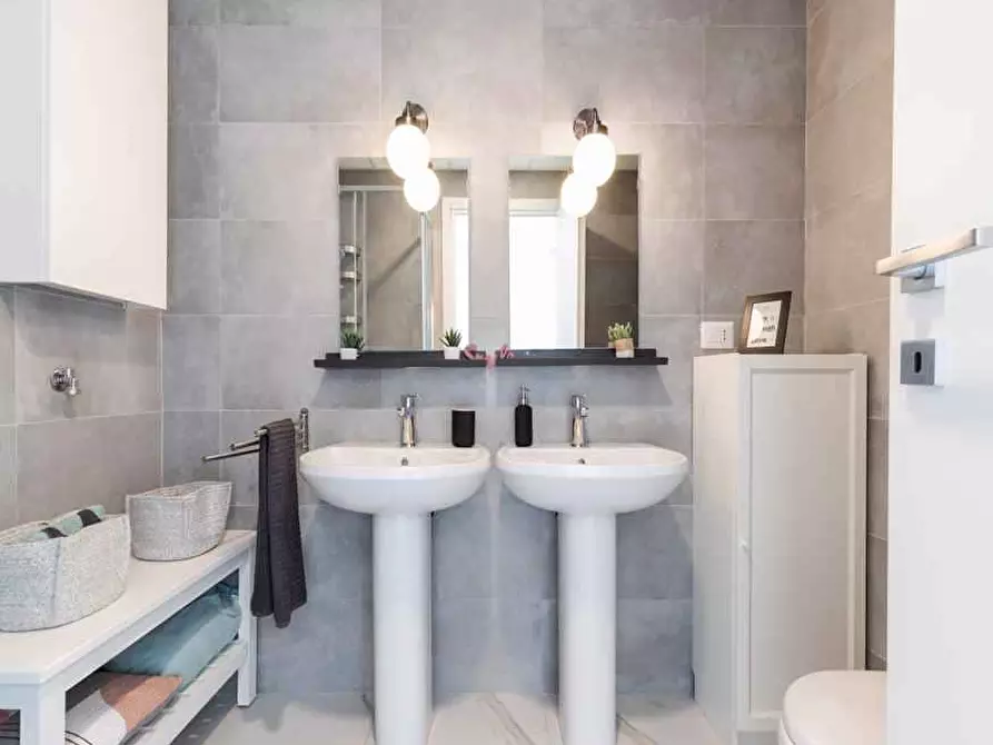 Immagine 8 di Camera in affitto  in Viale Bligny28 a Milano