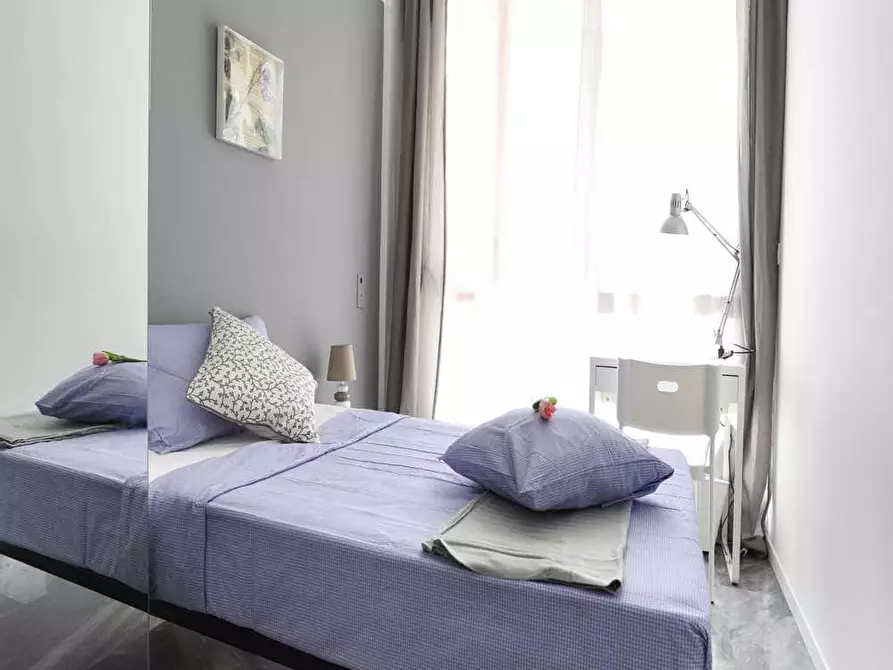 Immagine 2 di Camera in affitto  in Via Marcona49 a Milano