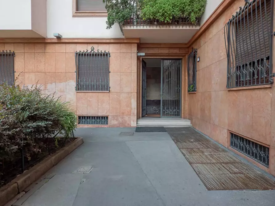 Immagine 8 di Appartamento in affitto  in Via Edmondo de Amicis46 a Milano