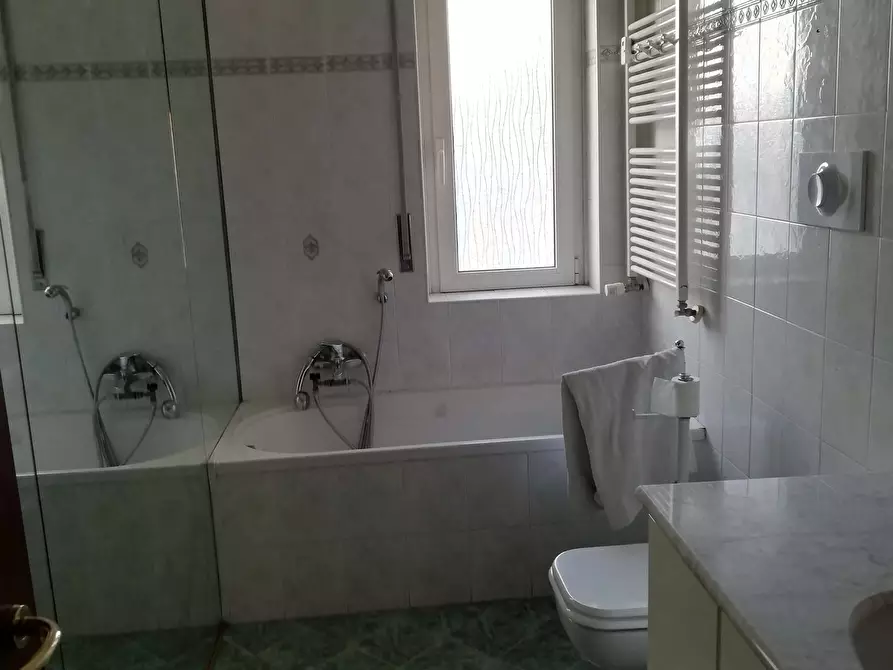 Immagine 6 di Camera in affitto  in Via Collecchio8 a Milano