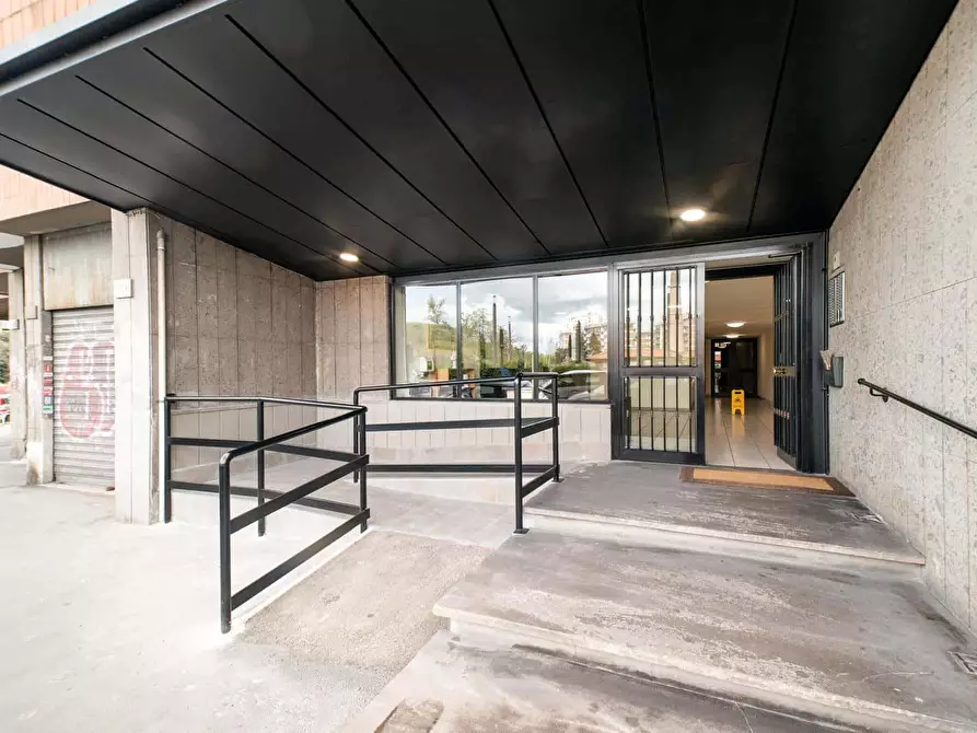 Immagine 16 di Appartamento in affitto  in Via Carlo Pascal33 a Roma