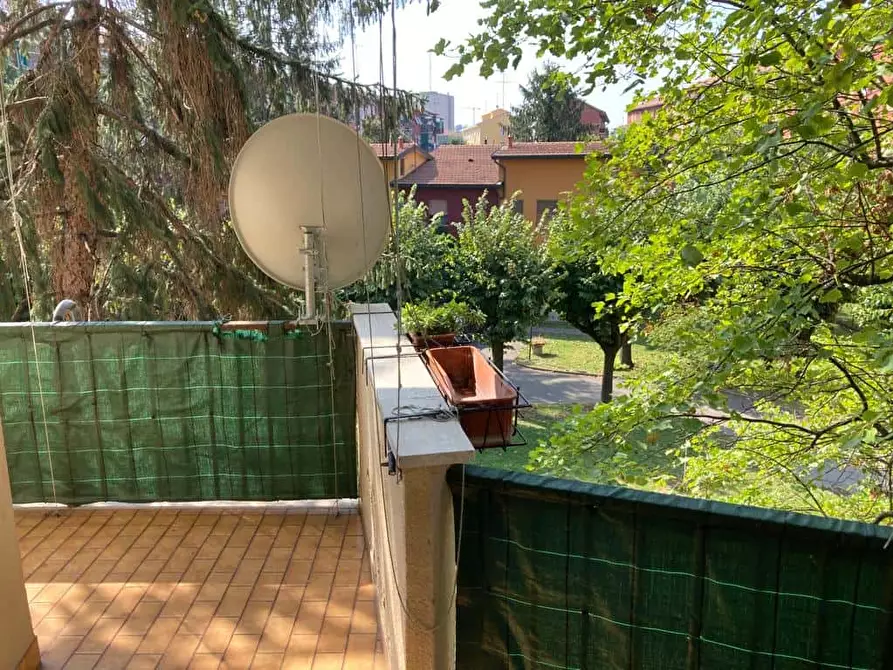 Immagine 10 di Camera in affitto  in Via Valdagno a Milano