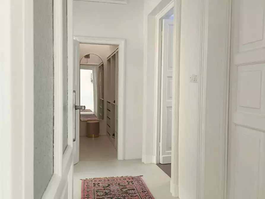 Immagine 107 di Appartamento in affitto  in Via Irnerio9 a Bologna