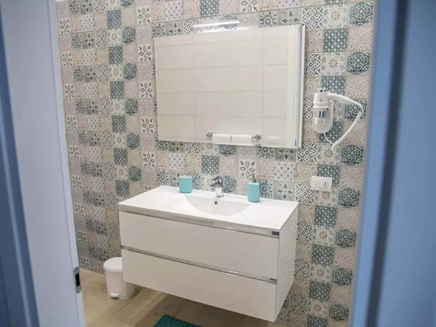 Immagine 8 di Camera in affitto  in Via Sacra11 a Pompei