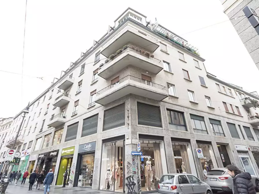 Immagine 20 di Appartamento in affitto  in Via Santa Maria Valle1 a Milano
