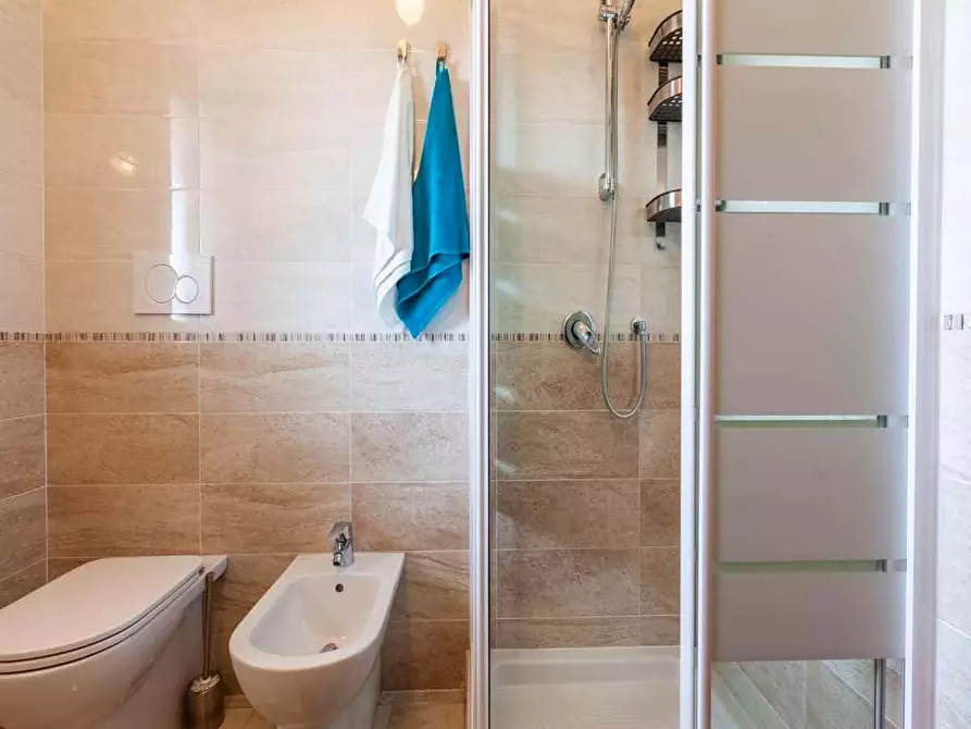 Immagine 27 di Camera in affitto  in Via Giuseppe Regaldi19 a Milano