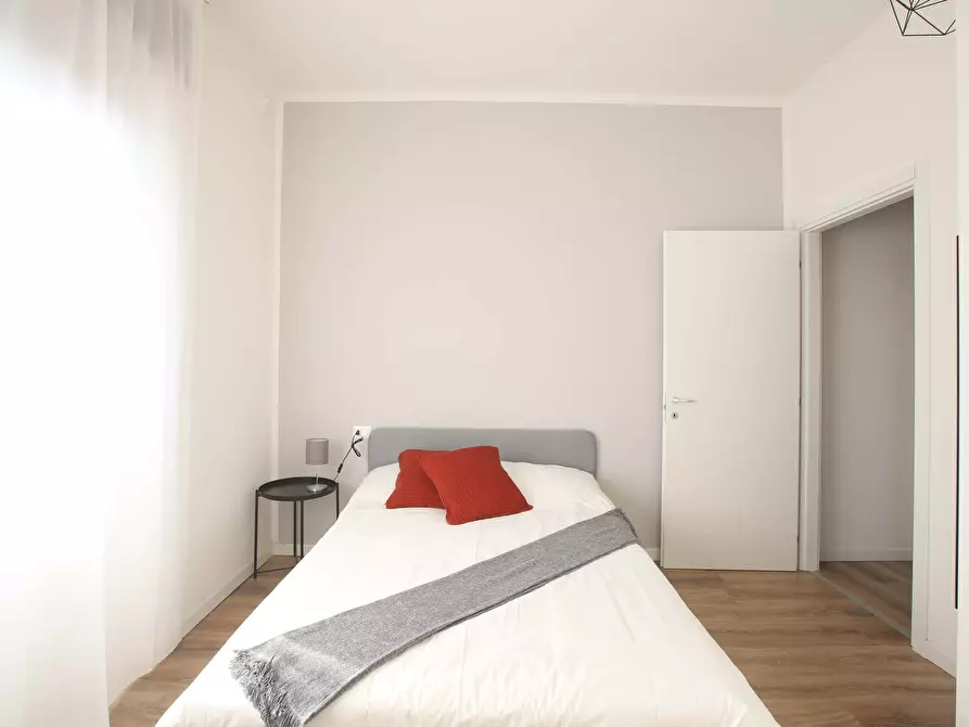 Immagine 6 di Camera in affitto  in Via Giuseppe Soli9 a Modena