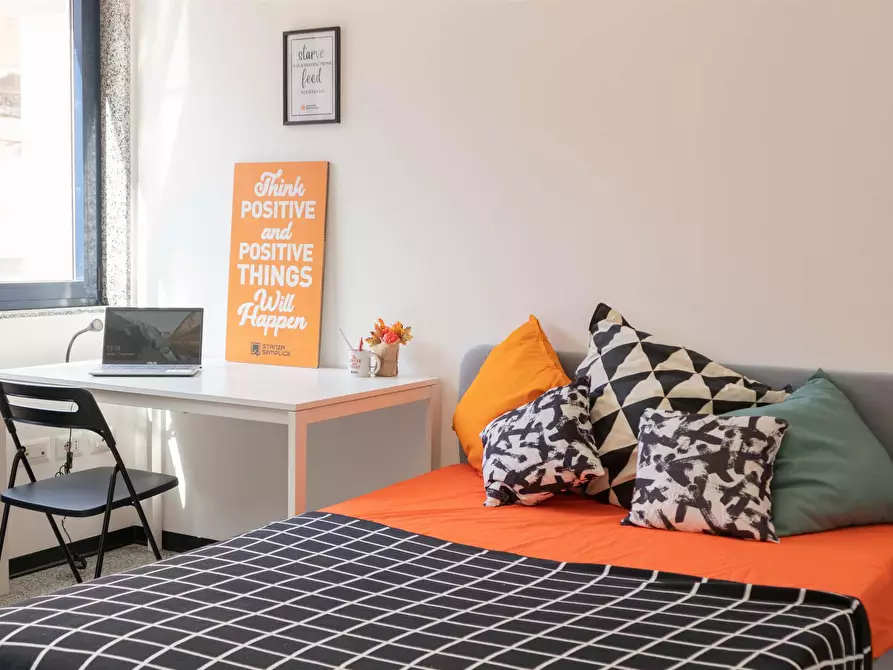 Immagine 3 di Camera in affitto  in Via Dante Alighieri108 a Cagliari