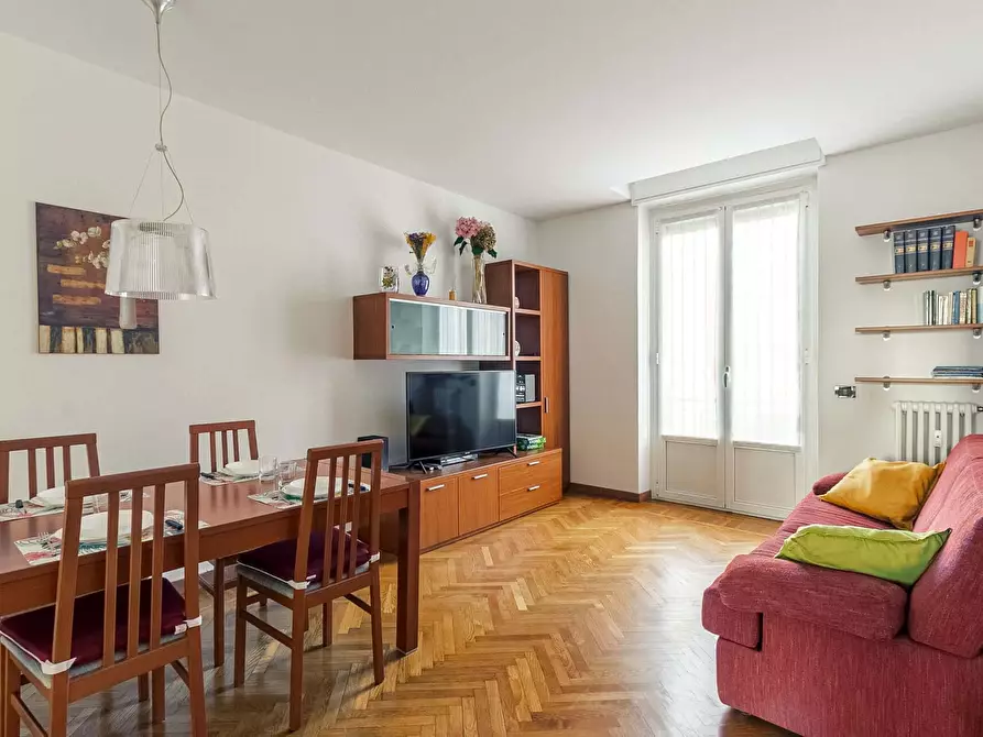 Immagine 1 di Appartamento in affitto  in Via Mac Mahon49 a Milano