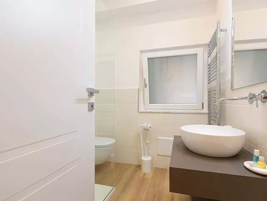 Immagine 53 di Appartamento in affitto  in Via Angelo Poliziano61 a Roma