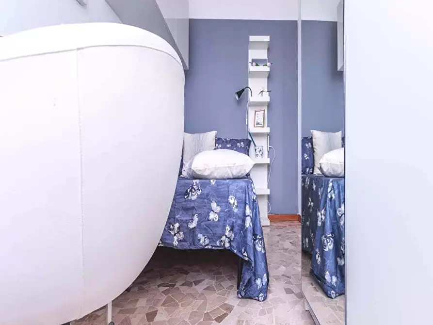 Immagine 2 di Camera in affitto  in Via Privata Poggibonsi14 a Milano