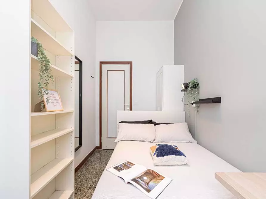 Immagine 6 di Camera in affitto  in Viale Emilio Caldara46 a Milano