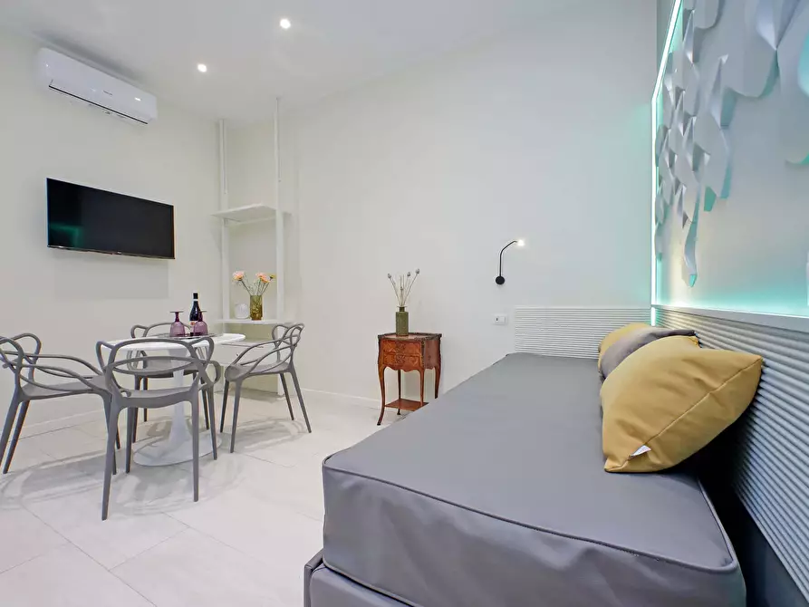 Immagine 13 di Appartamento in affitto  in Via Taranto93 a Roma