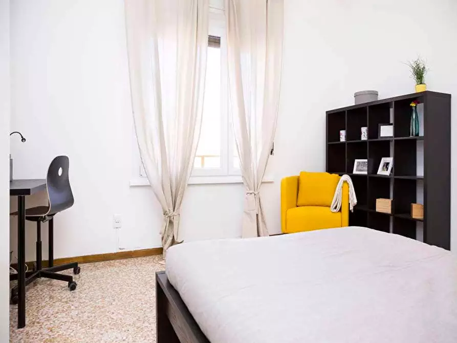 Immagine 4 di Camera in affitto  in Viale Carlo Espinasse12 a Milano