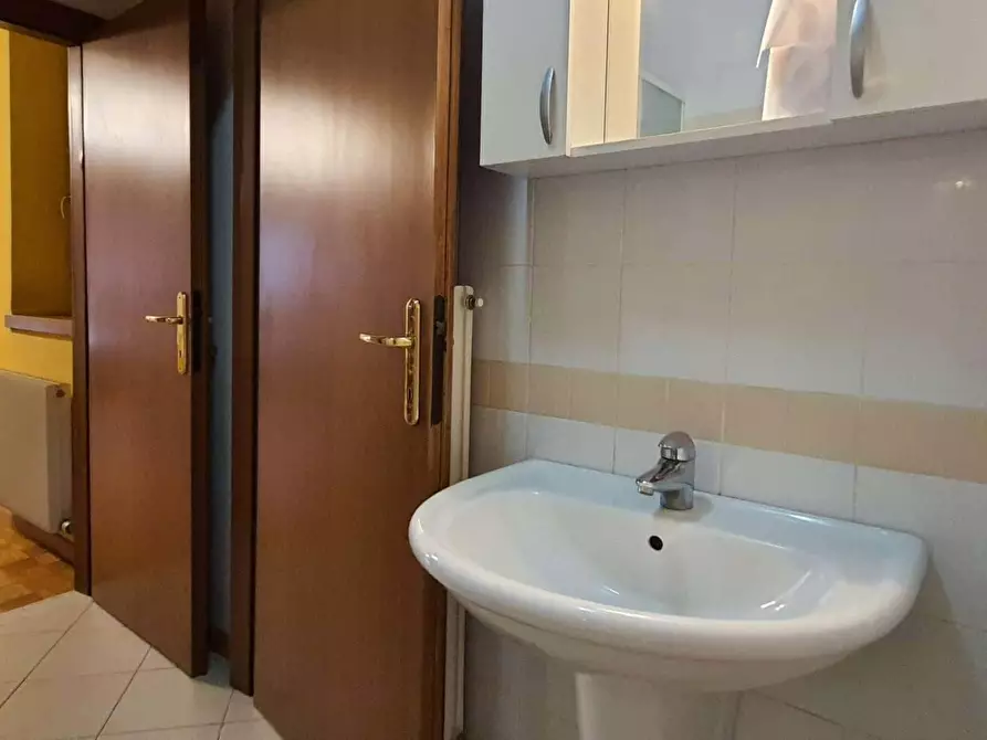 Immagine 18 di Camera in affitto  in Via San Giovanni a Trento