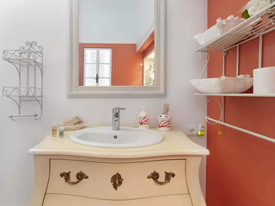 Immagine 28 di Appartamento in affitto  in Via de' Fusari4 a Bologna