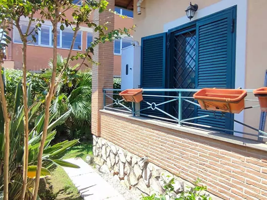 Immagine 56 di Appartamento in affitto  in Via Felice Caronni52 a Roma