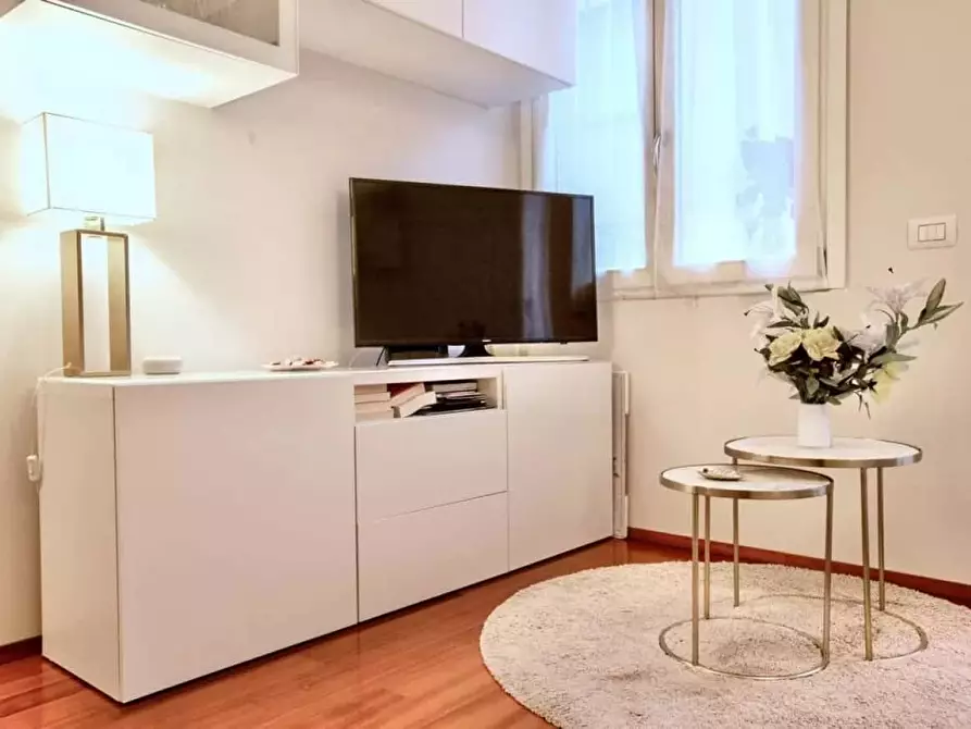 Immagine 8 di Appartamento in affitto  in Via Carlo Tenca7 a Milano