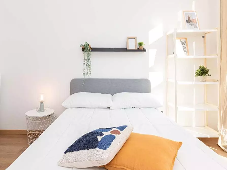 Immagine 5 di Camera in affitto  in Via Giuseppe Regaldi17 a Milano