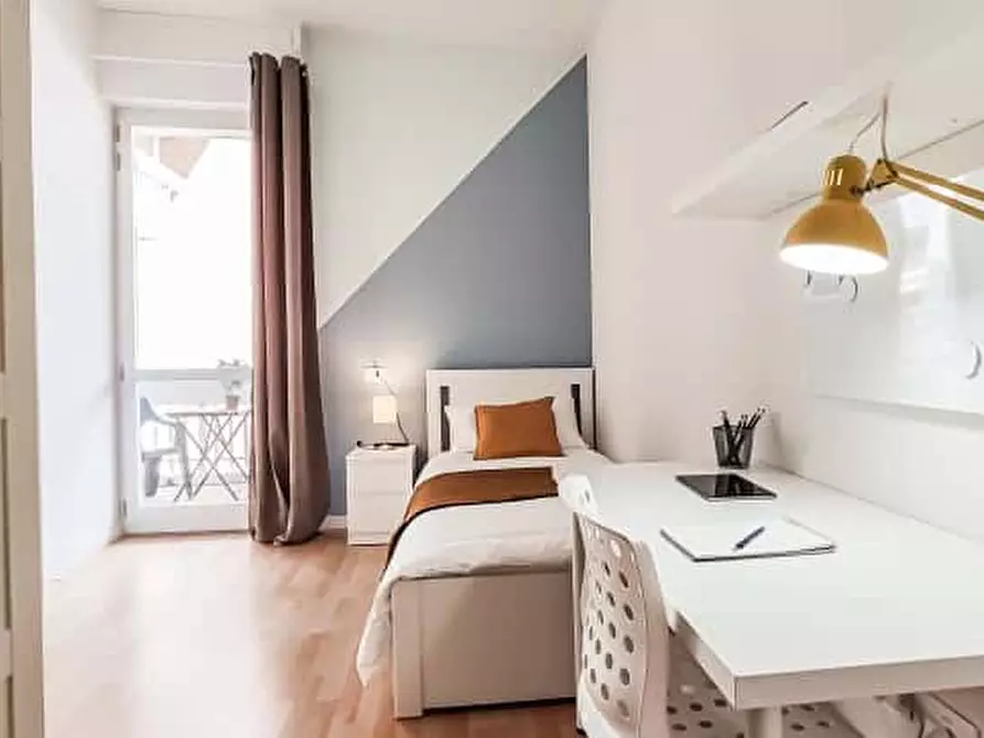 Immagine 1 di Camera in affitto  in Viale Luigi Ridolfi21 a Forli'