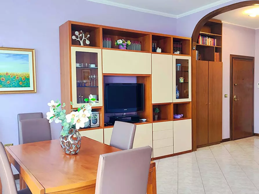 Immagine 1 di Appartamento in affitto  in Via Sem Benelli a Milano