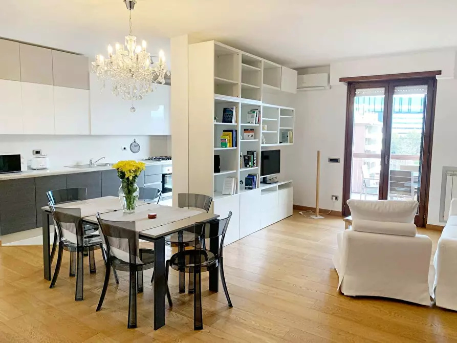 Immagine 1 di Appartamento in affitto  in Viale della Grande Muraglia59 a Roma