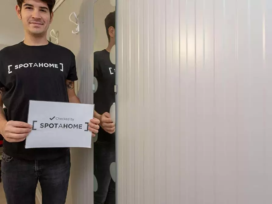 Immagine 19 di Camera in affitto  in Via Neera a Milano