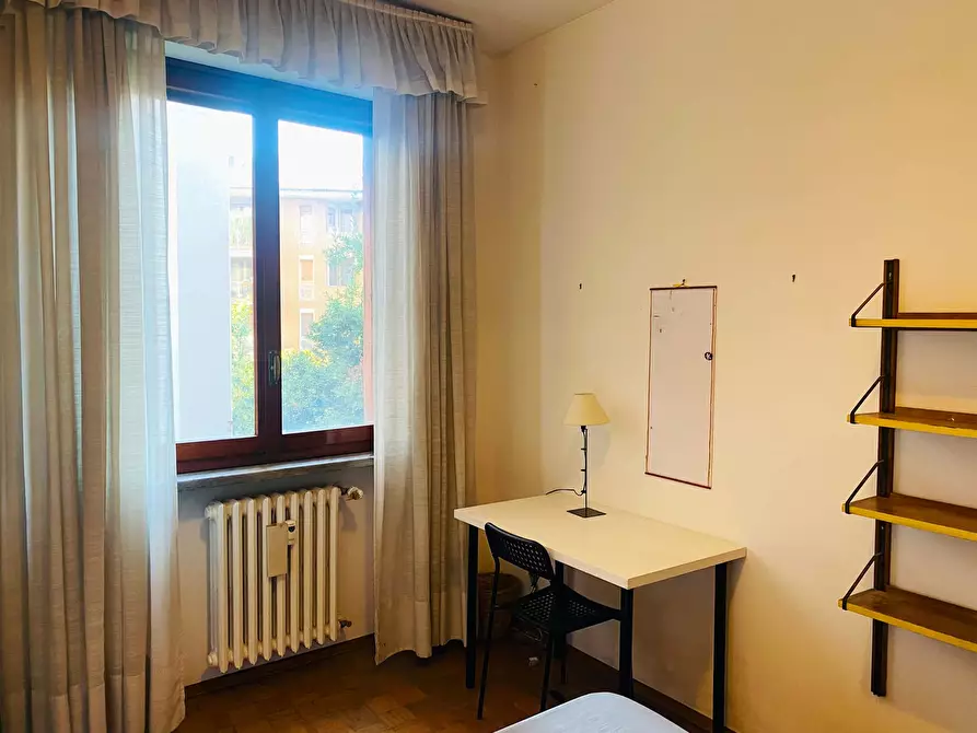 Immagine 6 di Camera in affitto  in Via Ercolano a Milano