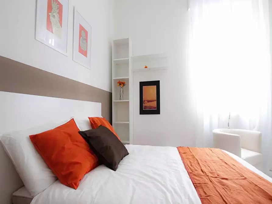 Immagine 5 di Camera in affitto  in Viale Ortles86 a Milano