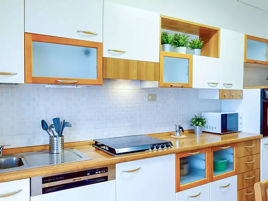 Immagine 6 di Camera in affitto  in Via Michelangelo Buonarroti243 a Padova