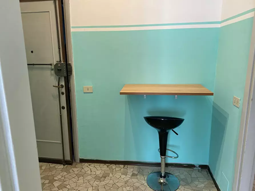 Immagine 9 di Camera in affitto  in Via Giovanni Segantini75 a Milano