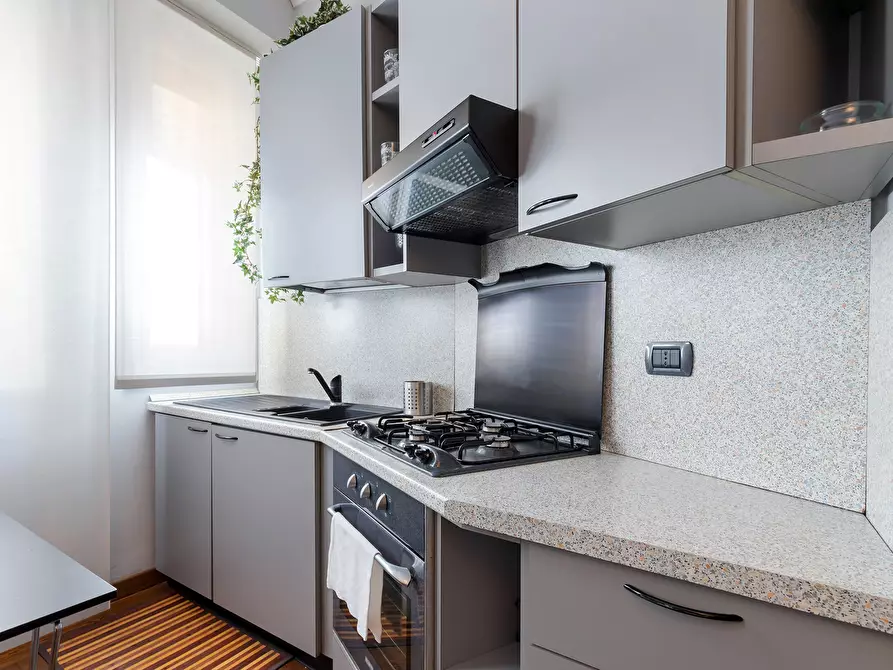 Immagine 6 di Appartamento in affitto  in Piazza Risorgimento3 a Milano