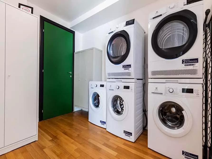 Immagine 41 di Camera in affitto  in Via dei Fontanili1 a Milano