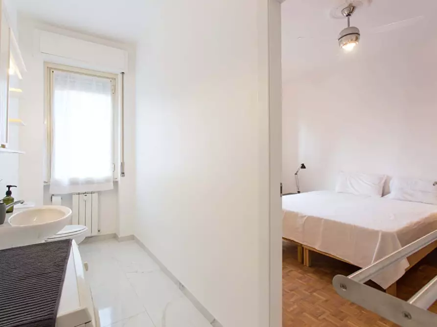 Immagine 15 di Appartamento in affitto  in Via Pellegrino Rossi13 a Milano