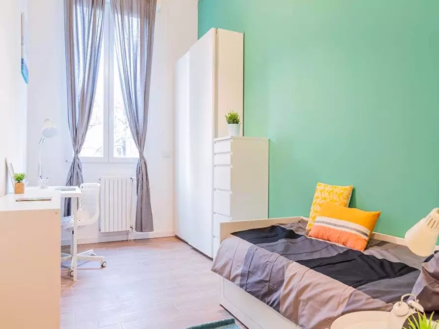 Immagine 2 di Camera in affitto  in Viale Alfredo Oriani26 a Bologna