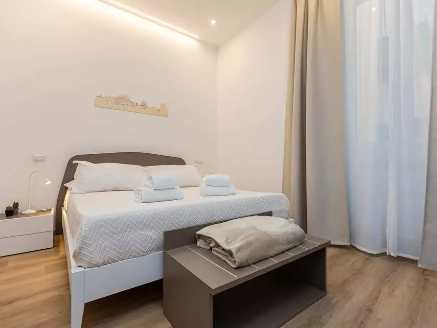 Immagine 38 di Appartamento in affitto  in Via Angelo Poliziano61 a Roma