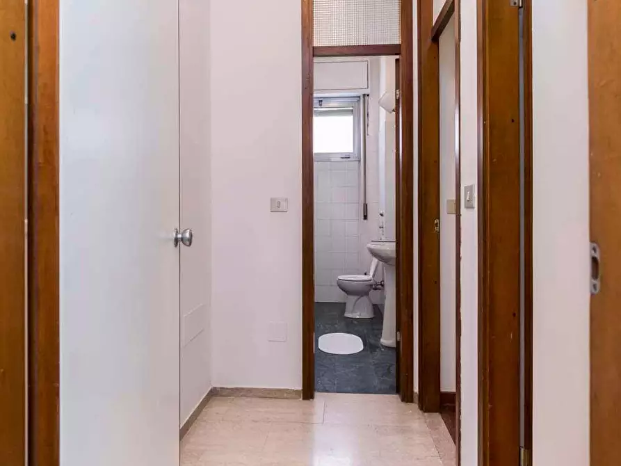 Immagine 27 di Camera in affitto  in Via Giuseppe Frua16 a Milano