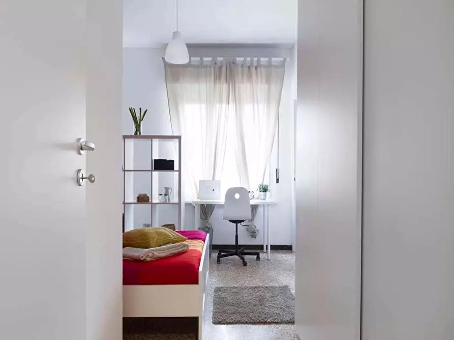 Immagine 4 di Camera in affitto  in Viale Carlo Espinasse12 a Milano
