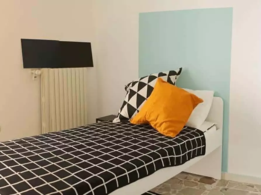 Immagine 2 di Camera in affitto  in Via Nizza29 a Sassari