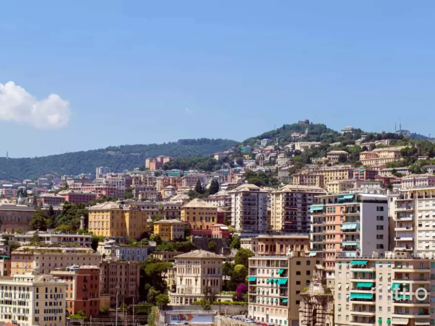 Immagine 28 di Appartamento in affitto  in Corte dei Lambruschini2 a Genova