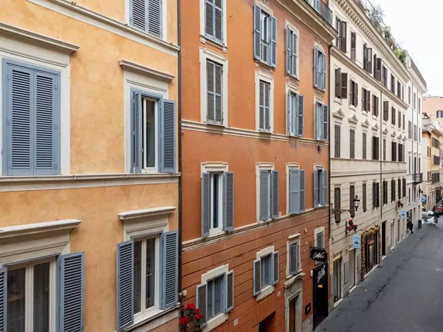 Immagine 28 di Appartamento in affitto  in Via Frattina a Roma