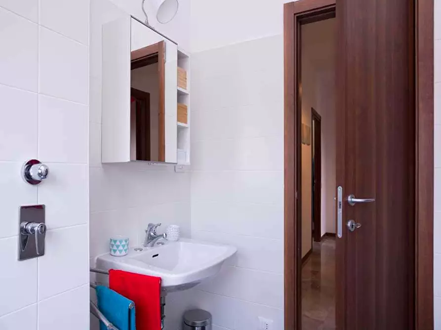 Immagine 16 di Camera in affitto  in Via Monte San Genesio27 a Milano