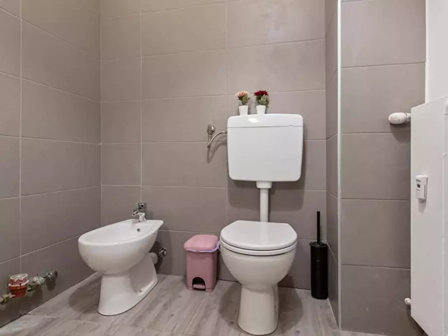 Immagine 14 di Camera in affitto  in Via Curtatone14 a Milano