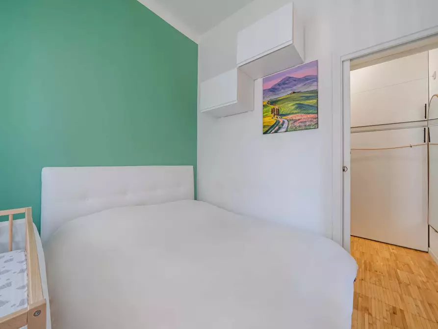 Immagine 42 di Appartamento in affitto  in Via Emilio Cornalia12 a Milano