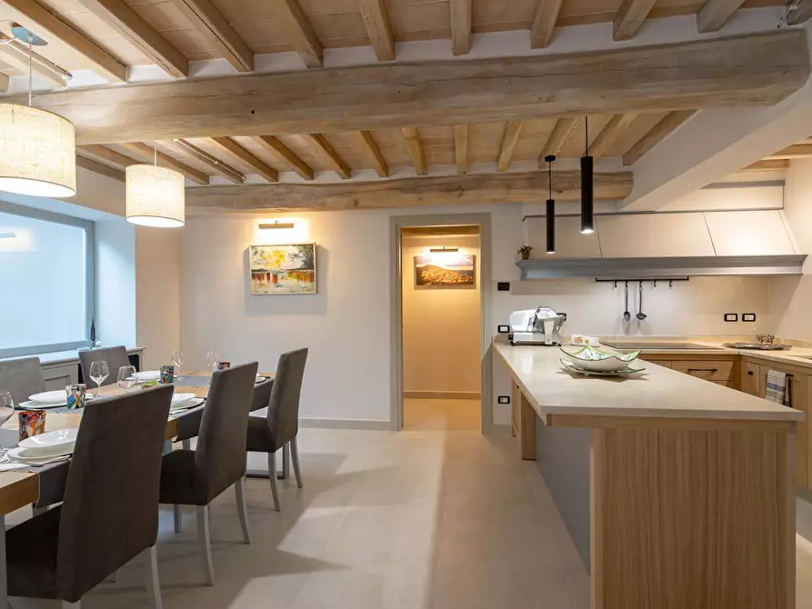 Immagine 24 di Appartamento in affitto  in Località Torreone95 a Cortona