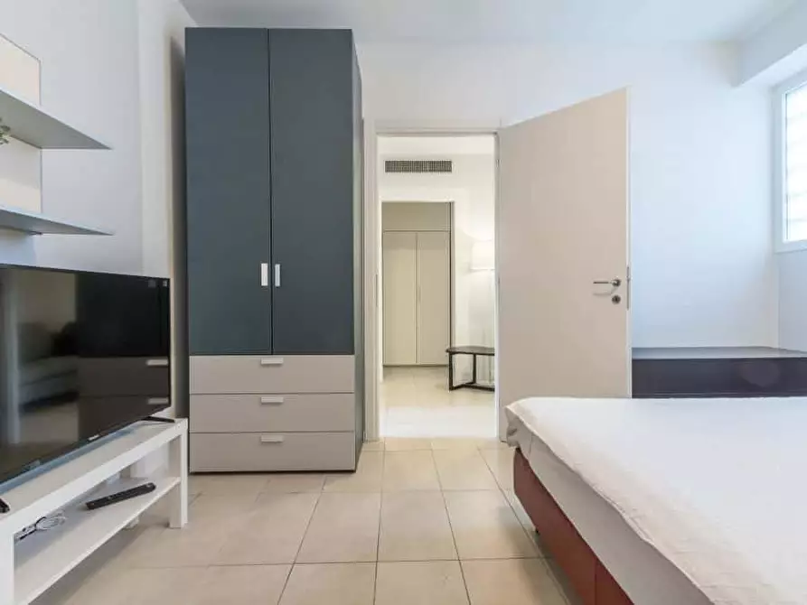 Immagine 6 di Camera in affitto  in Via Bernardino Biondelli7 a Milano