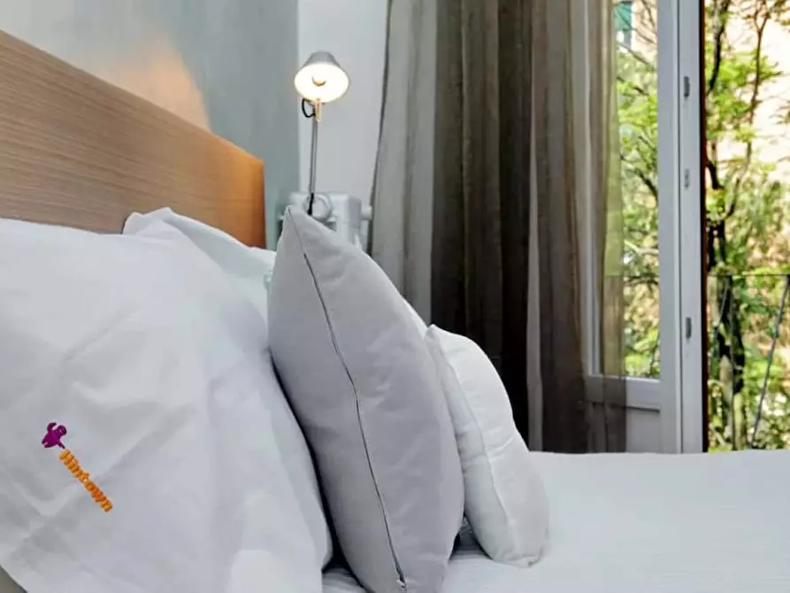 Immagine 36 di Appartamento in affitto  in Via Andrea Solari a Milano