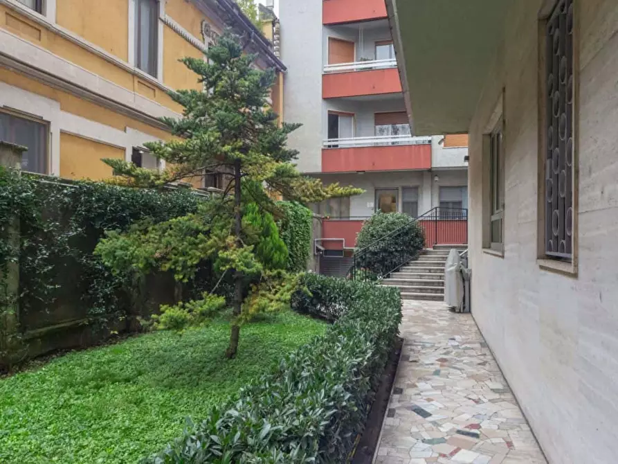 Immagine 22 di Appartamento in affitto  in Corso Sempione a Milano