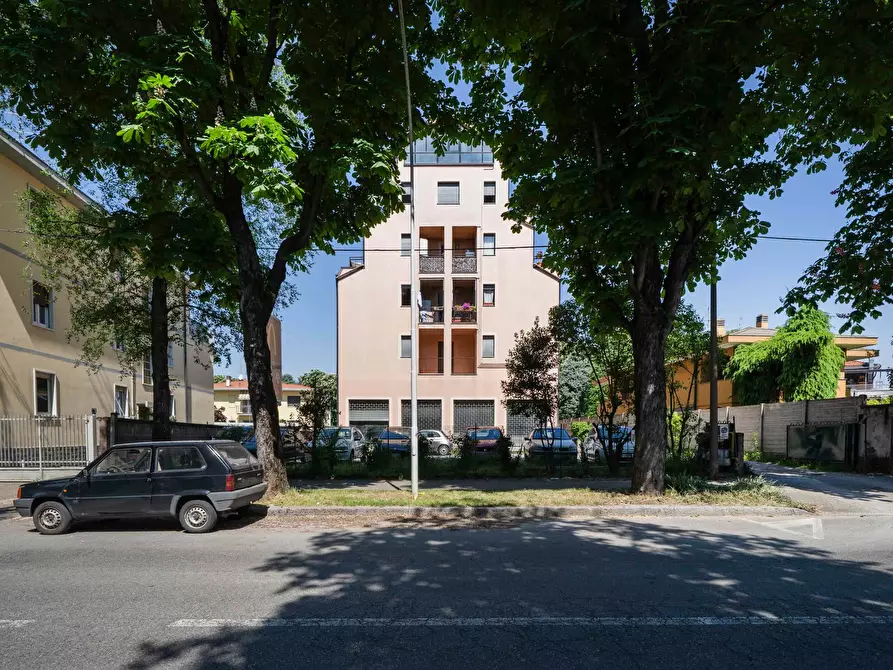 Immagine 44 di Appartamento in affitto  in Viale Ippolito Nievo17 a Busto Arsizio