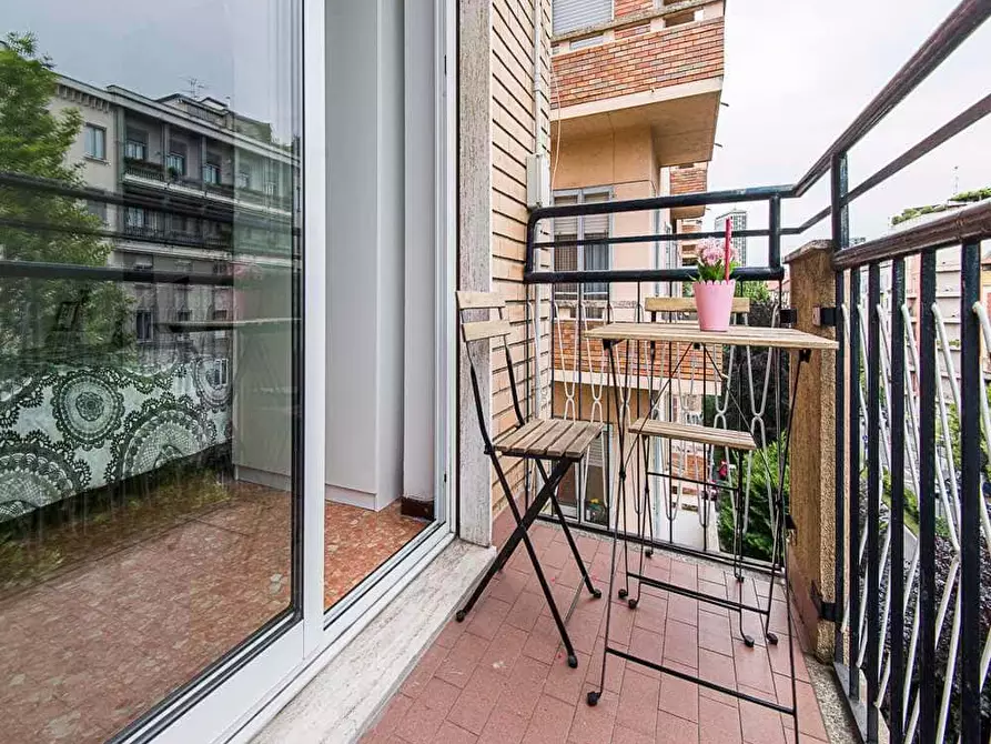 Immagine 2 di Camera in affitto  in Viale Emilio Caldara30 a Milano